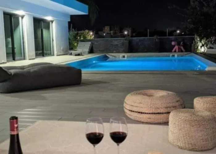 Exceptional Villa Quelfes